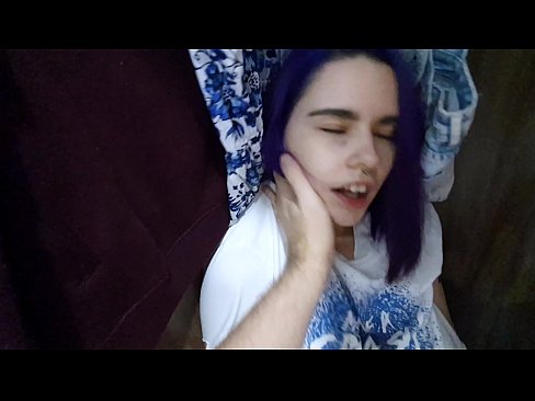 ❤️ Našiel som svoju sestru v skrini a pomohol som jej spraviť sa Porno na nás